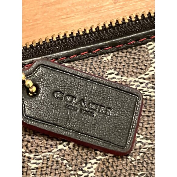 COACH New York  Brown w/Logo Zip Wristlet  Wallet 3x6 in.Number M 1480 53009B - Picture 2 of 13